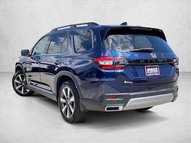 Used 2025 Honda Pilot Touring image 13
