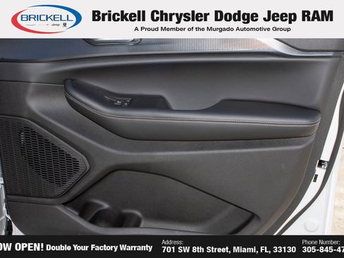 New 2025 Jeep Grand Cherokee Laredo image 13