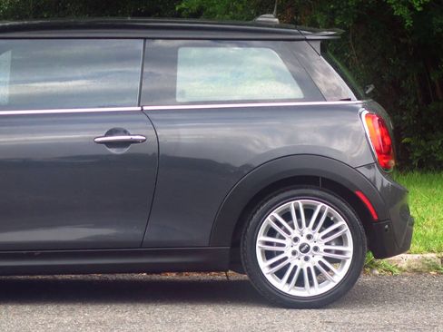 Used 2014 MINI Cooper S FWD image 17