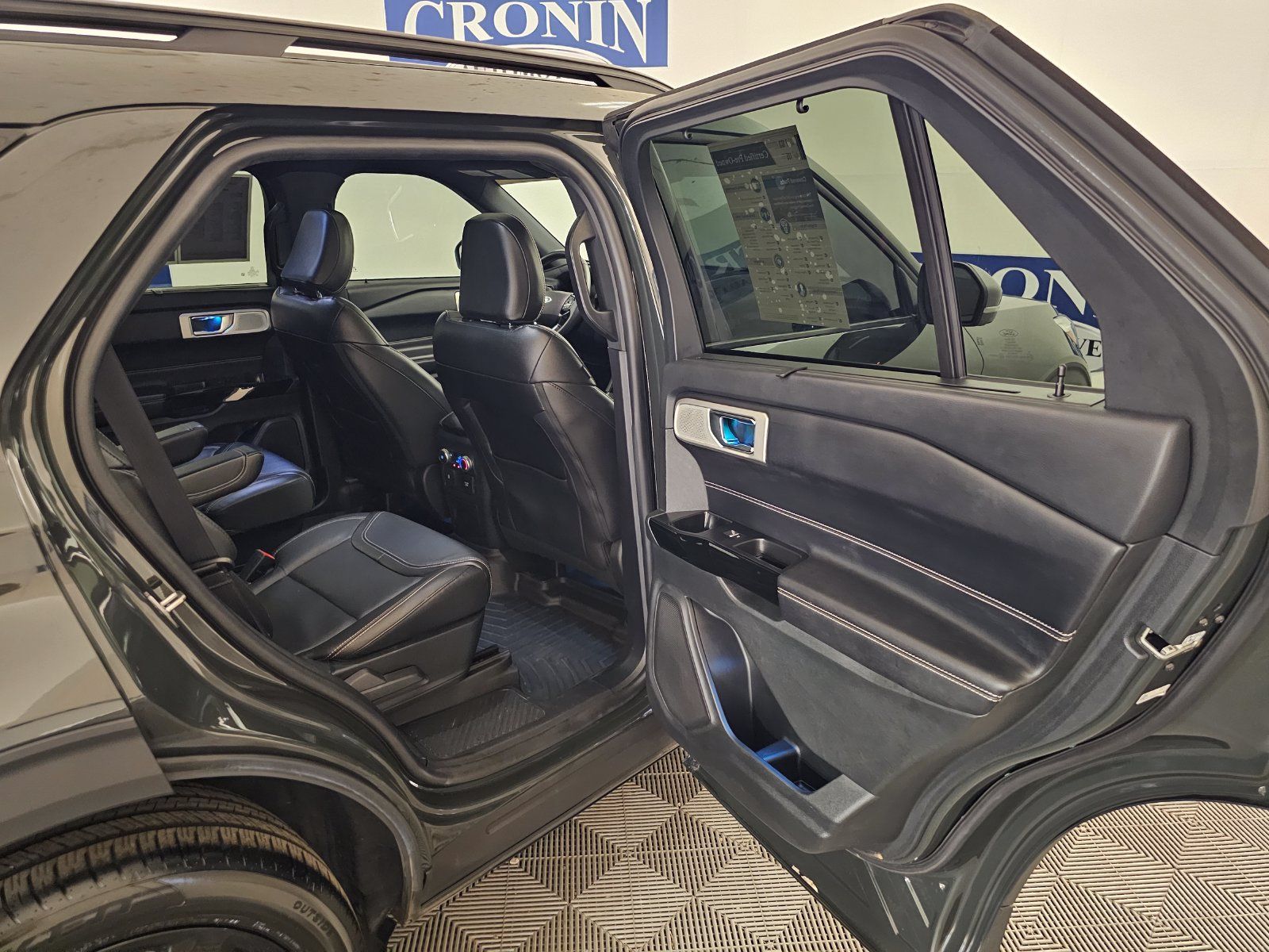 Used 2022 Ford Explorer ST w/ Equipment Group 401A AWD/4WD image 24