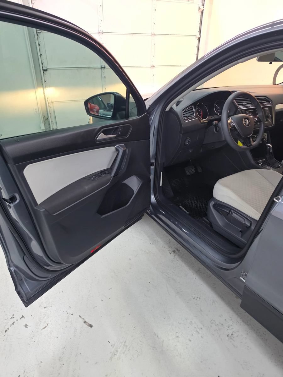 Used 2019 Volkswagen Tiguan S FWD image 16