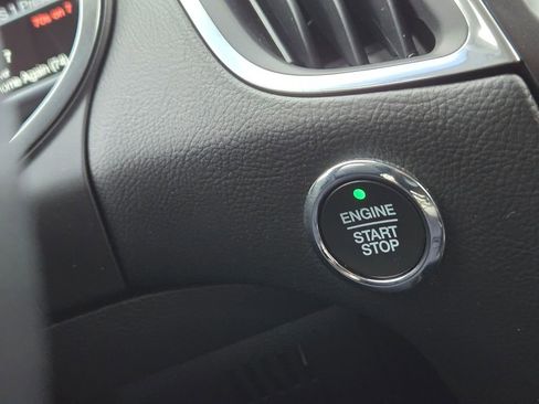 Used 2020 Ford Edge Titanium w/ Equipment Group 301A image 23