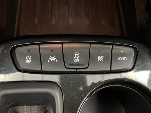 Used 2025 Chevrolet TrailBlazer LT AWD/4WD image 52