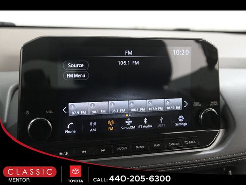 Used 2023 Nissan Rogue Platinum w/ Platinum Premium Package image 11