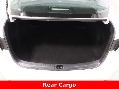 Used 2023 Toyota Corolla LE image 28