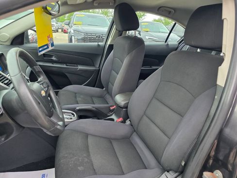Used 2015 Chevrolet Cruze LT FWD image 17