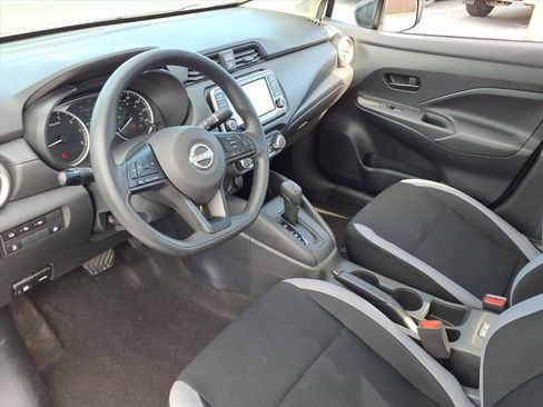 Used 2025 Nissan Versa S image 13