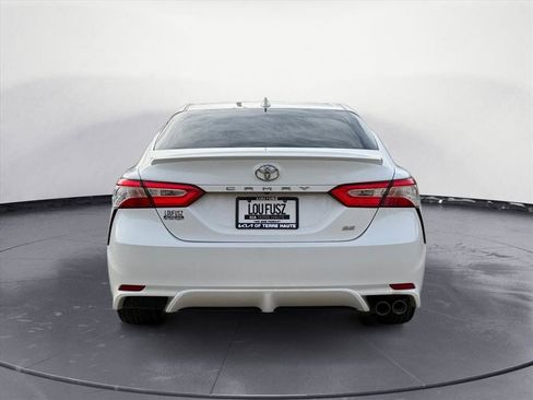 Used 2020 Toyota Camry SE image 5