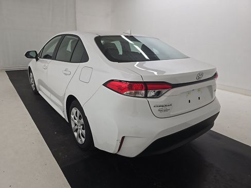 Used 2026 Toyota Corolla LE FWD image 4