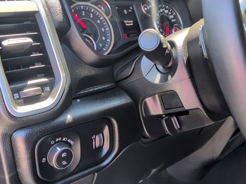 Used 2025 RAM 2500 Big Horn AWD/4WD image 18