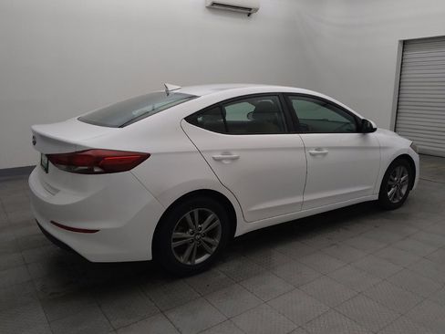 Used 2018 Hyundai Elantra SEL image 10