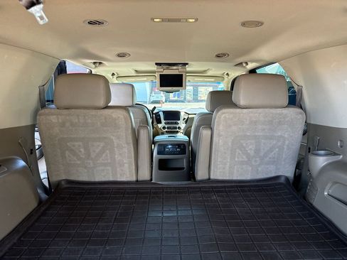 Used 2019 GMC Yukon SLT w/ Open Road Package image 14