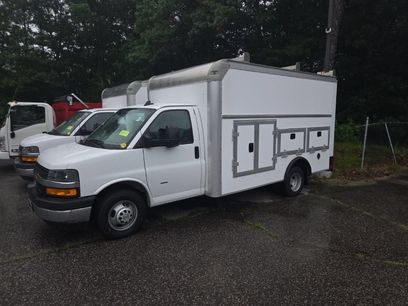 Used 2022 Chevrolet Express 3500 w/ Power Convenience Package
