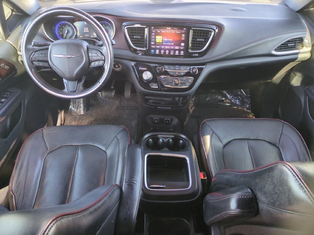 Used 2020 Chrysler Pacifica Limited FWD image 17