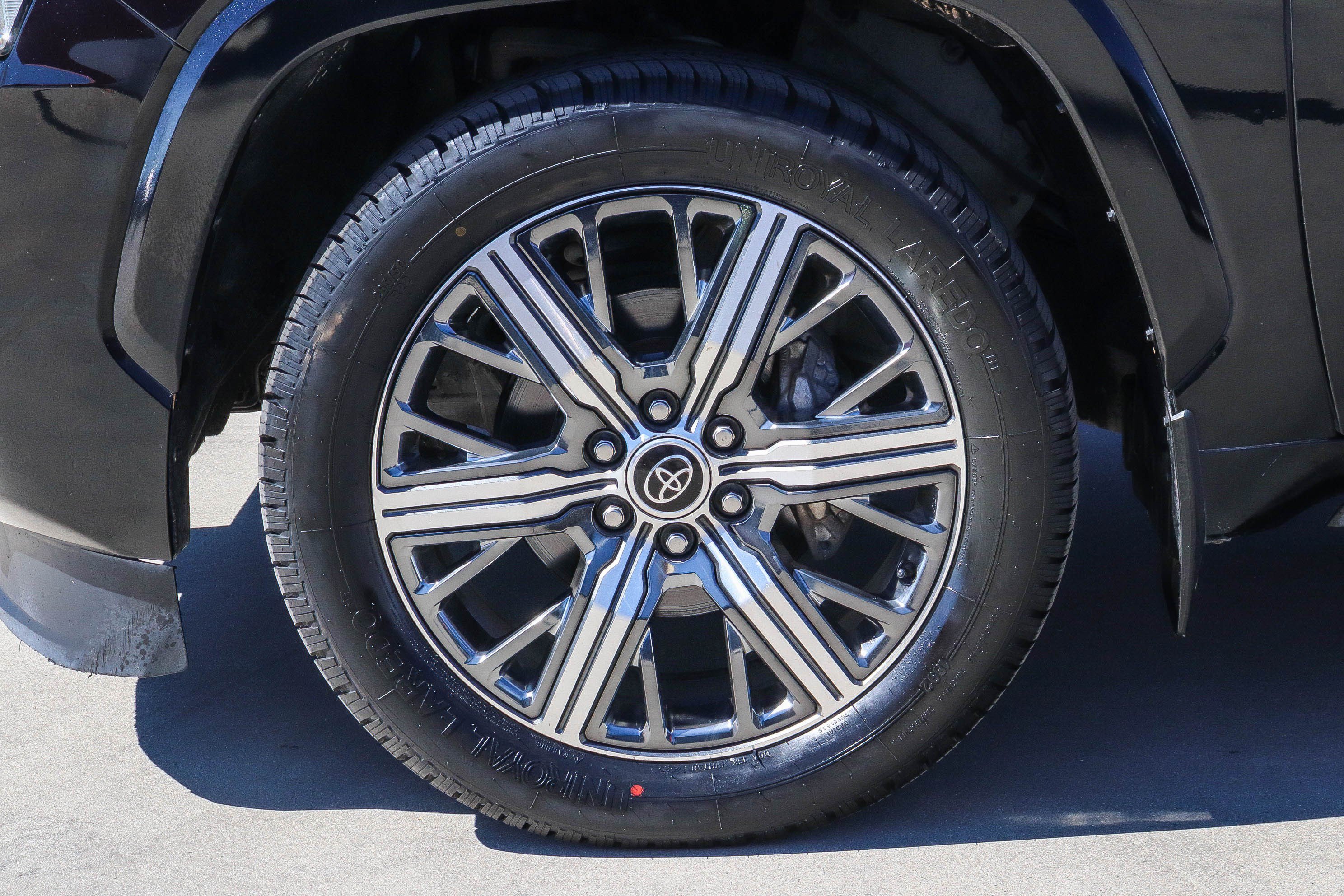 Certified 2023 Toyota Sequoia Capstone AWD/4WD image 11