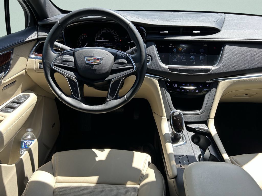 Used 2019 Cadillac XT5 Luxury FWD image 19