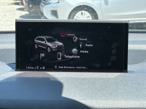 Used 2018 Audi Q7 2.0T Premium Plus AWD/4WD image 3