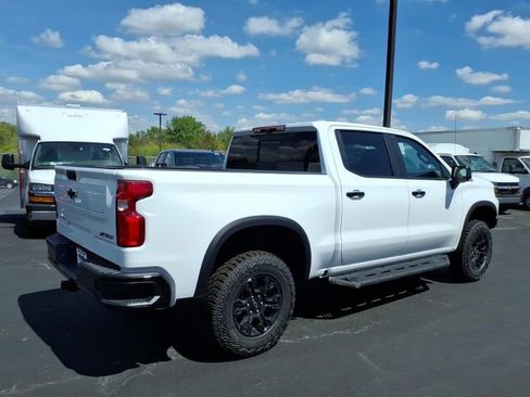 New 2026 Chevrolet Silverado 1500 ZR2 AWD/4WD image 3