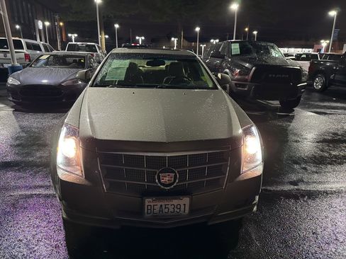 Used 2010 Cadillac CTS Luxury image 3