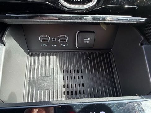 New 2026 Jeep Grand Cherokee Altitude AWD/4WD image 21