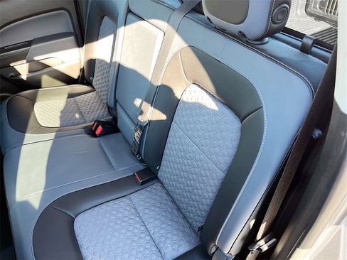 Used 2022 Chevrolet Colorado Z71 image 25