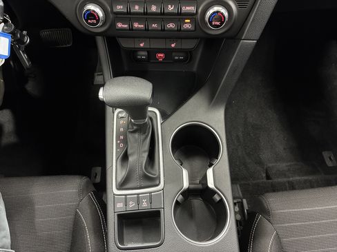 Certified 2021 Kia Sportage LX w/ LX AWD Popular Package image 17