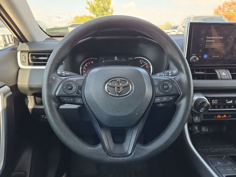 Used 2024 Toyota RAV4 XLE FWD image 20