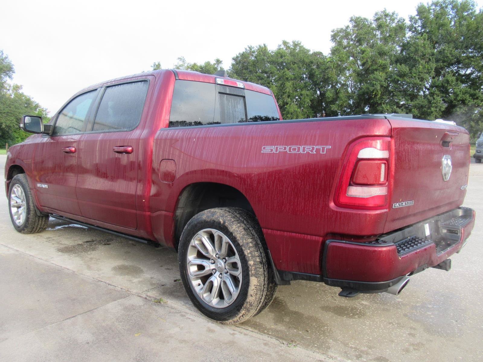 Used 2023 RAM 1500 Laramie AWD/4WD image 3