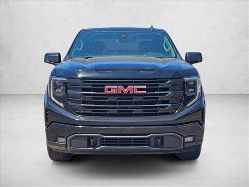 Used 2023 GMC Sierra 1500 Elevation RWD image 2
