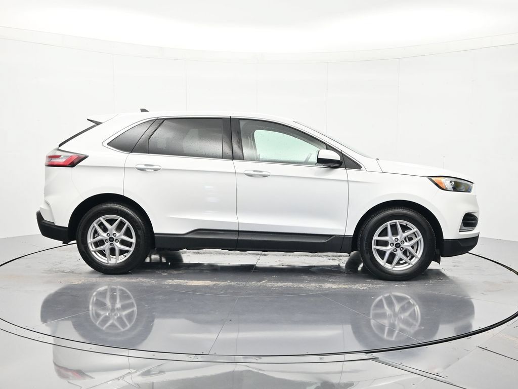 Used 2024 Ford Edge SEL AWD/4WD image 4