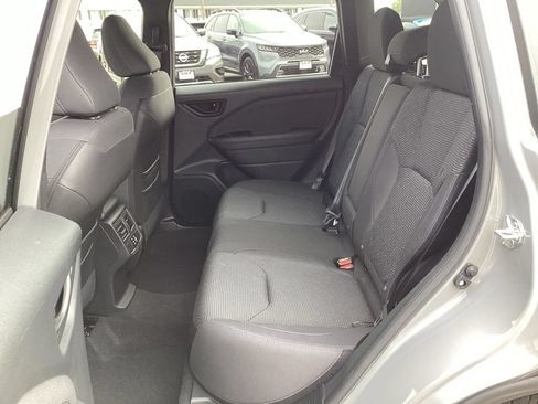 Used 2025 Subaru Forester Premium AWD/4WD image 14