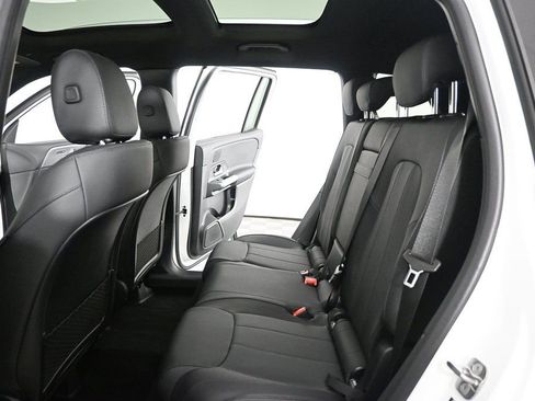 New 2026 Mercedes-Benz GLB 250 image 19