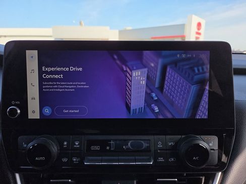 Used 2024 Toyota Grand Highlander XLE image 22