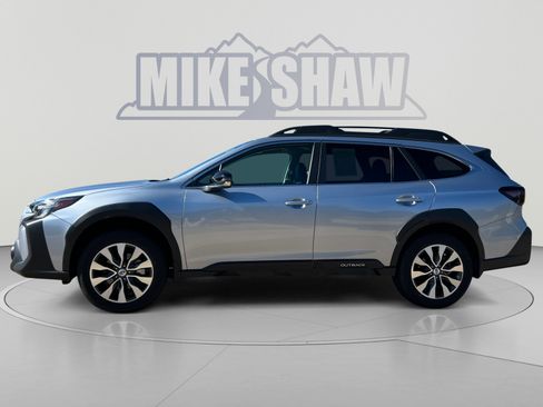 Used 2024 Subaru Outback Limited w/ Popular Package #2 AWD/4WD image 2