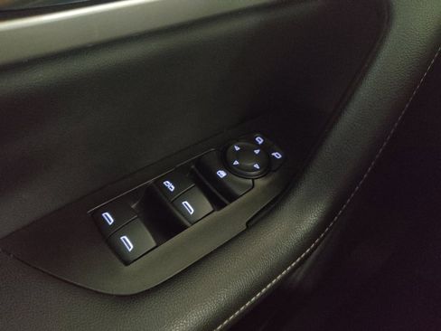 Used 2023 Chevrolet Blazer LT FWD image 27