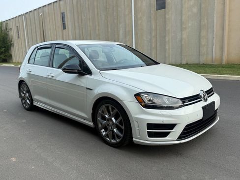 Used 2015 Volkswagen Golf R 4Motion AWD 4dr Hatchback image 8