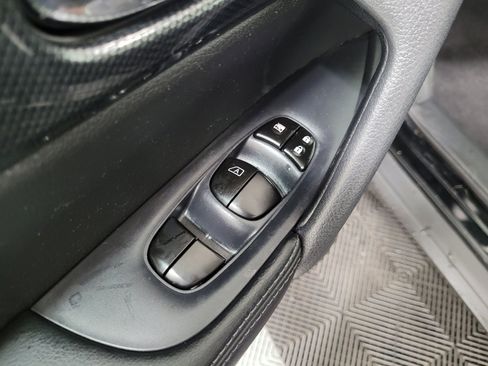 Used 2015 Nissan Rogue SL w/ SL Premium Package FWD image 27