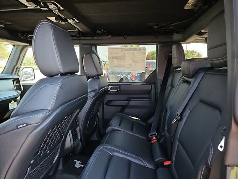 New 2025 Ford Bronco Badlands image 19