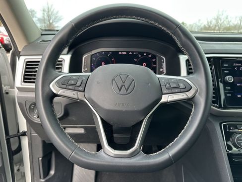 Used 2022 Volkswagen Atlas SE image 12