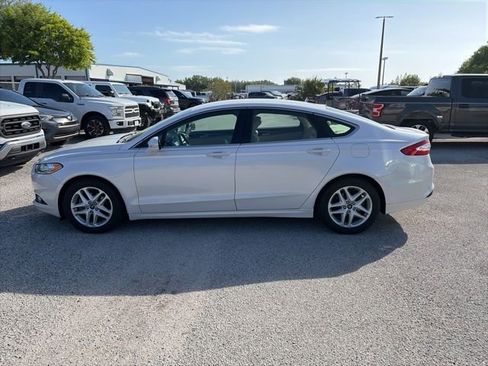 Used 2015 Ford Fusion SE w/ Equipment Group 202A image 8