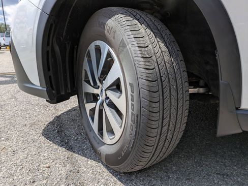 Used 2022 Subaru Outback Premium AWD/4WD image 36