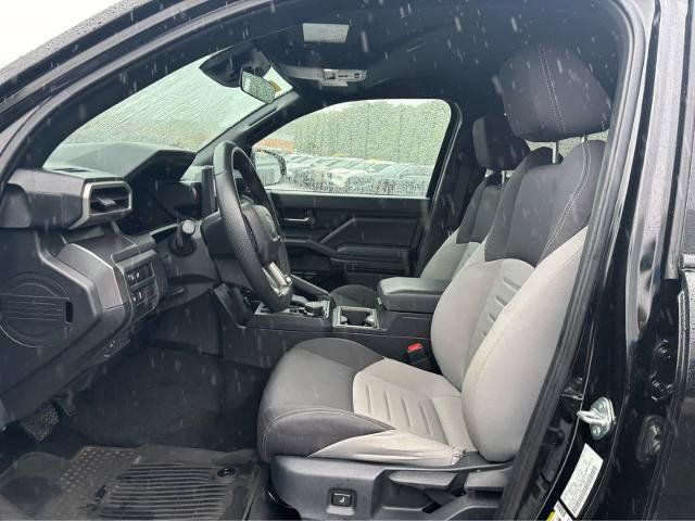 Used 2025 Toyota Tacoma TRD Off-Road AWD/4WD image 16
