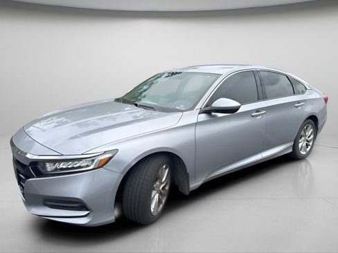 Used 2018 Honda Accord LX image 2