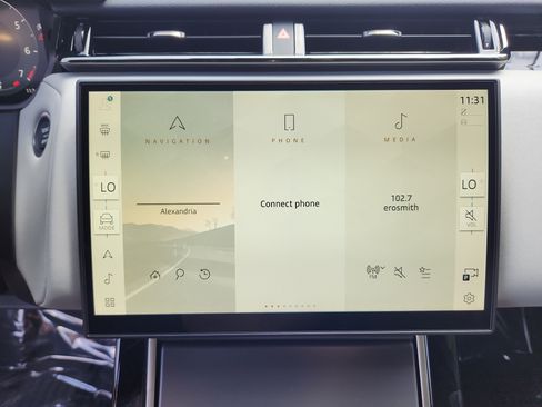 Used 2026 Land Rover Range Rover Velar S image 17