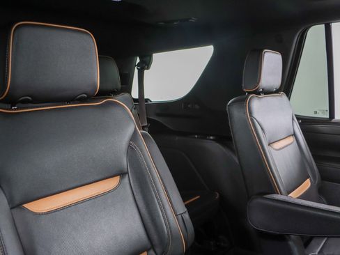 Used 2022 GMC Yukon AT4 image 32