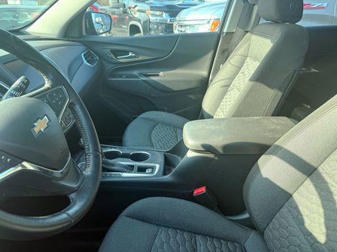 Used 2020 Chevrolet Equinox LT image 10