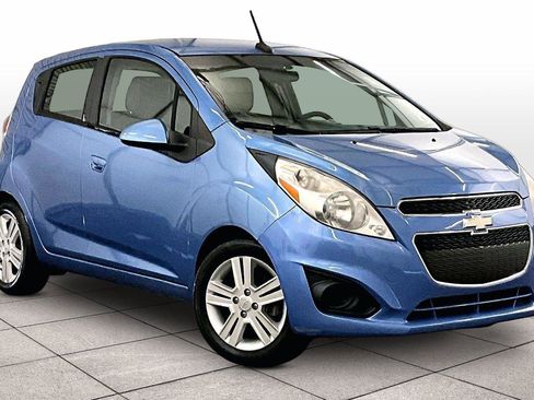 Used 2014 Chevrolet Spark LT image 3