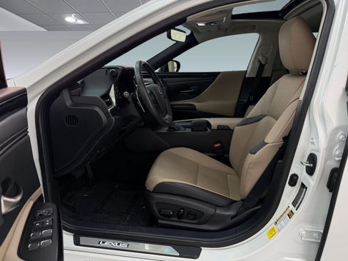 Used 2021 Lexus ES 350 w/ Accessory Package FWD image 5