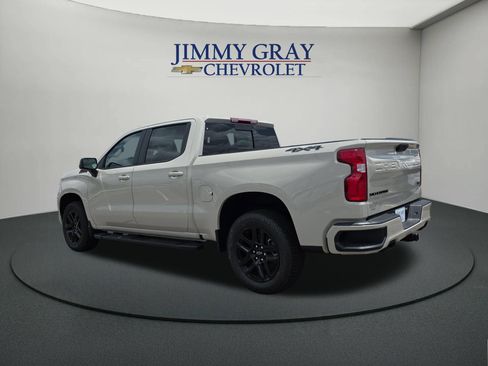 New 2026 Chevrolet Silverado 1500 RST w/ Dark Appearance Package AWD/4WD image 3