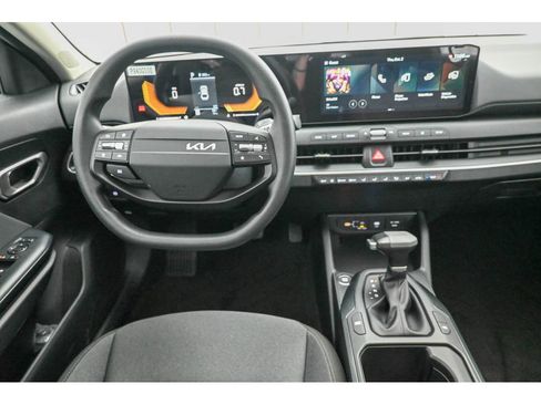 New 2025 Kia K4 image 13